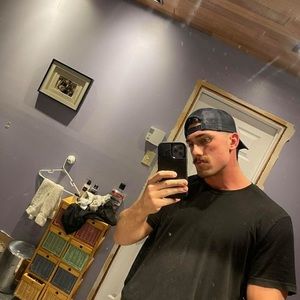 Meet your Posher, Jessi-james